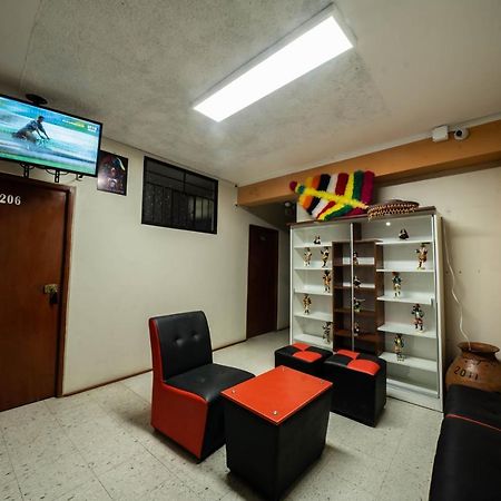 Hostal Tarapaca Hotel Huanuco Ngoại thất bức ảnh