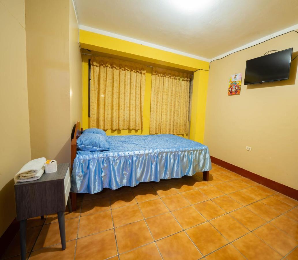 Hostal Tarapaca Hotel Huanuco Ngoại thất bức ảnh