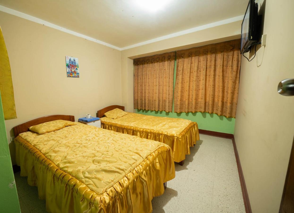 Hostal Tarapaca Hotel Huanuco Ngoại thất bức ảnh