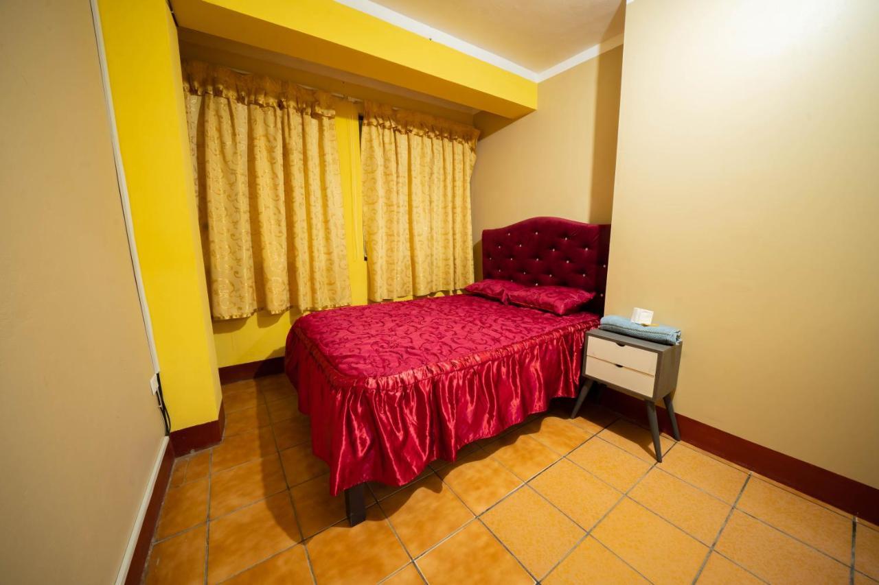 Hostal Tarapaca Hotel Huanuco Ngoại thất bức ảnh